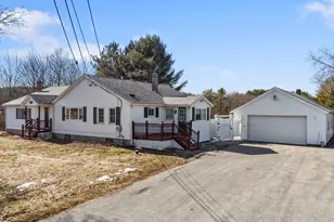 210 Billings Rd, Hermon, ME 04401 - Photo 2