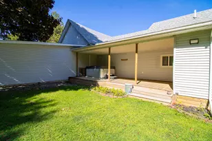 49 North St, Newport, ME 04953 - Photo 10