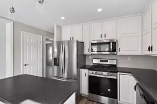 13 Mathew Way, Scarborough, ME 04074 - Photo 10