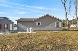 13 Mathew Way, Scarborough, ME 04074 - Photo 4