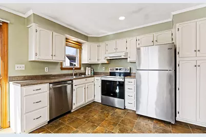 30 Yeaton Street, Waterville, ME 04901 - Photo 2