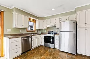 30 Yeaton St, Waterville, ME 04901 - Photo 2