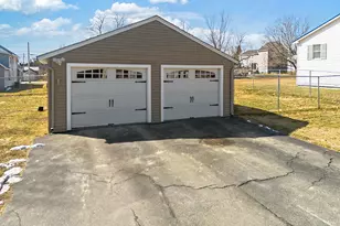 30 Yeaton St, Waterville, ME 04901 - Photo 8