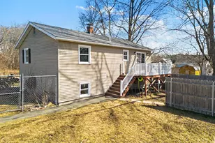30 Yeaton St, Waterville, ME 04901 - Photo 10