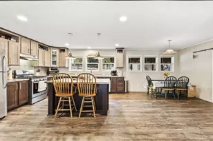 16 W Pleasant St, Oakland, ME 04963 - Photo 10