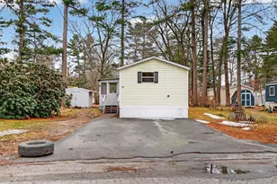 15 Valerie Ave, Brunswick, ME 04011 - Photo 8