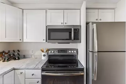 139 Broadway #9, South Portland, ME 04106 - Photo 18