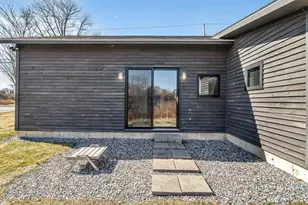 57 Beechwood St, Thomaston, ME 04861 - Photo 12