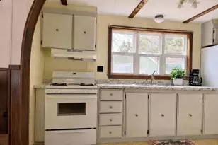 979 Essex St, Bangor, ME 04401 - Photo 6
