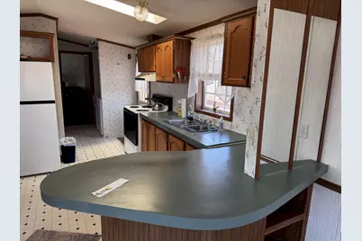 78 Harvey's Park, Skowhegan, ME 04976 - Photo 4