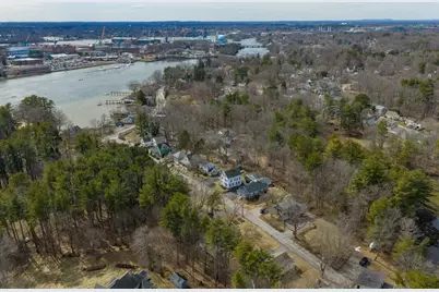 24 Newson Avenue, Kittery, ME 03904 - Photo 32