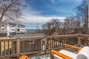 81 Goodwin Rd, Kittery, ME 03905 - Photo 2