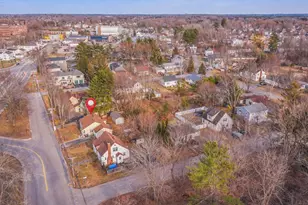 48 Longfellow St, Westbrook, ME 04092 - Photo 4