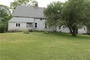 215 Robinson Rd, Waldoboro, ME 04572 - Photo 2