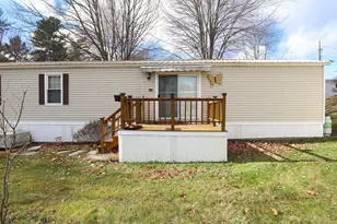 9 Lynewood Dr, Norway, ME 04268 - Photo 4