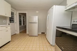 479 Essex St, Dover Foxcroft, ME 04426 - Photo 14