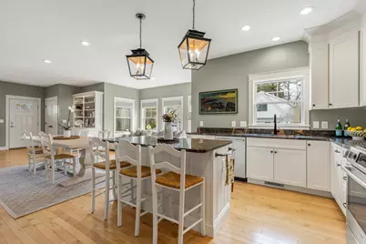 2 Franklin Circle, Cape Elizabeth, ME 04107 - Photo 1