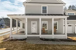 2 Franklin Cir, Cape Elizabeth, ME 04107 - Photo 4