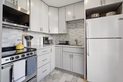 25 Howard Street, Portland, ME 04101 - Photo 24