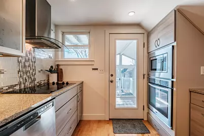 25 Howard Street, Portland, ME 04101 - Photo 6