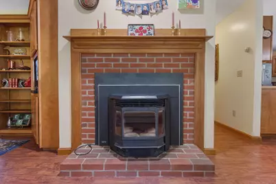 69 Cottage Street, Hampden, ME 04444 - Photo 20