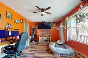 372 Massachusetts Ave, Millinocket, ME 04462 - Photo 12