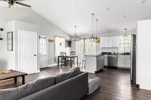 52 Lindsay Dr, Levant, ME 04456 - Photo 6