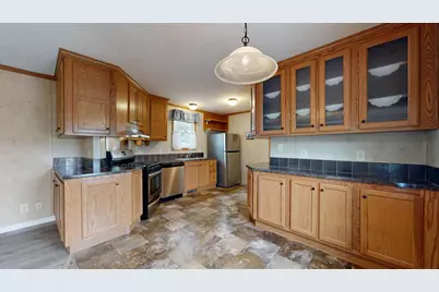 40 Oxbow Drive, Lewiston, ME 04240 - Photo 2