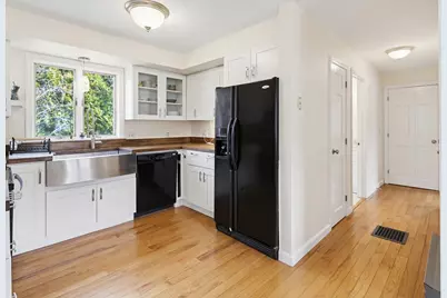 31 Hanson Drive, Topsham, ME 04086 - Photo 6