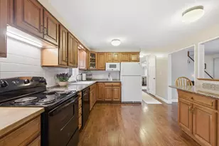 7 Littlefield Dr, Kennebunk, ME 04043 - Photo 10