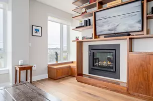 387 Commercial St, Portland, ME 04101 - Photo 8