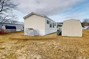 25 Sarah Ave, Lewiston, ME 04240 - Photo 38