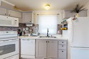 25 Sarah Ave, Lewiston, ME 04240 - Photo 16