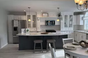 4 Searsport Dr, Berwick, ME 03901 - Photo 2