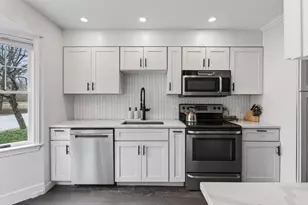 10 Cresfield Terrace, Portland, ME 04103 - Photo 16