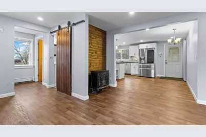 1806 Hammond Street, Hermon, ME 04401 - Photo 10