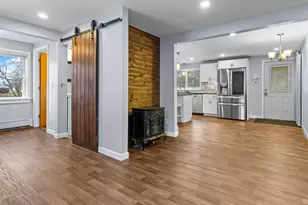 1806 Hammond St, Hermon, ME 04401 - Photo 10