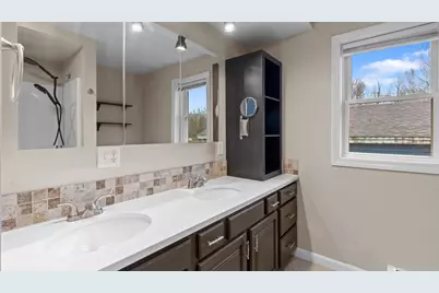 1806 Hammond Street, Hermon, ME 04401 - Photo 24