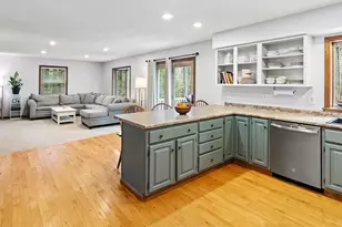 46 Wood St, Fairfield, ME 04937 - Photo 8