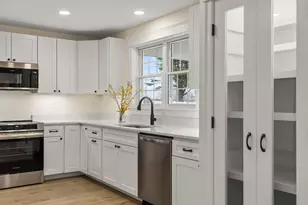 29 Pleasant St, Newcastle, ME 04553 - Photo 12