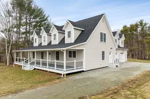 29 Pleasant St, Newcastle, ME 04553 - Photo 2