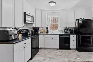 23 Reginald St, Auburn, ME 04210 - Photo 6