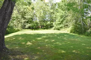 81 Belmont Ave, Belfast, ME 04915 - Photo 4