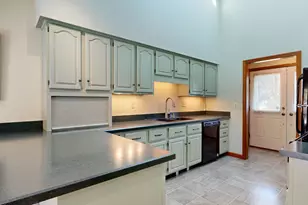 12 Hartford St, Lewiston, ME 04240 - Photo 20