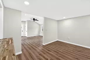 548 N Rd, Mount Vernon, ME 04352 - Photo 8