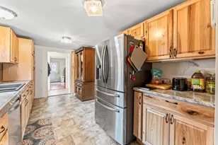 226 Somerset Ave, Pittsfield, ME 04967 - Photo 4