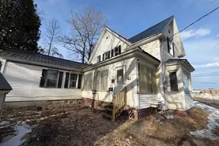 43 Washburn St, Caribou, ME 04736 - Photo 6