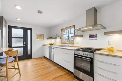 117 Colonial Road, Portland, ME 04102 - Photo 6