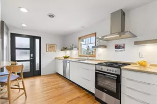 117 Colonial Rd, Portland, ME 04102 - Photo 6