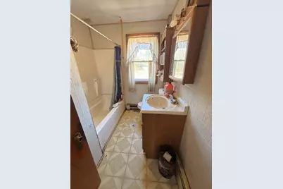 138 Lewiston Street, Mechanic Falls, ME 04256 - Photo 14